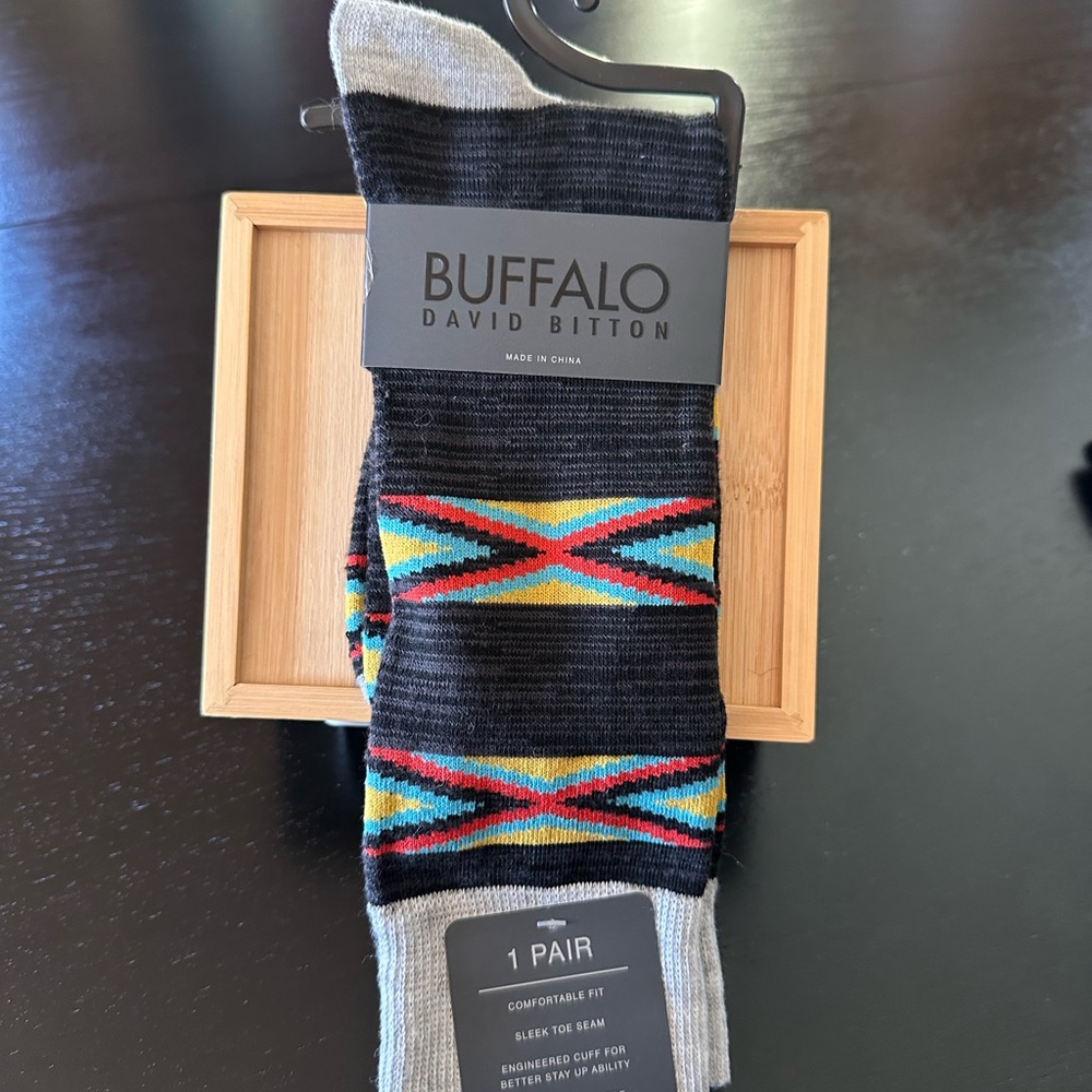 Men's Multicolor Patterned Socks - Picture 2 of 5